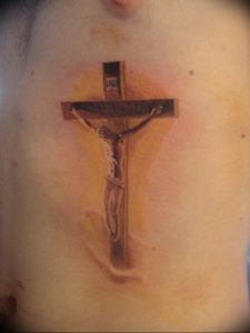 фото тату Распятие 01.05.2019 №064 - crucifix tattoo - tattoo-photo.ru