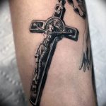 фото тату Распятие 01.05.2019 №104 - crucifix tattoo - tattoo-photo.ru