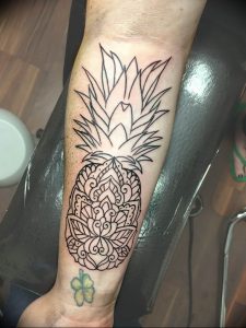 фото тату ананас 24.04.2019 №029 - tattoo pineapple - tattoo-photo.ru