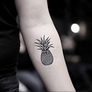 фото тату ананас 24.04.2019 №030 - tattoo pineapple - tattoo-photo.ru