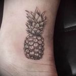 фото тату ананас 24.04.2019 №159 - tattoo pineapple - tattoo-photo.ru