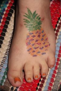 фото тату ананас 24.04.2019 №233 - tattoo pineapple - tattoo-photo.ru