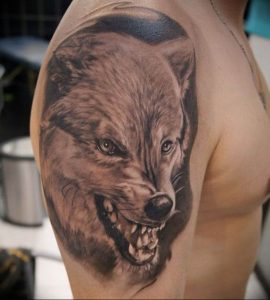 фото тату волчий оскал 01.05.2019 №016 - wolf grin tattoo - tattoo-photo.ru
