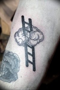 фото тату лестница 15.04.2019 №019 - tattoo ladder - tattoo-photo.ru