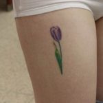 фото тату тюльпан 06.04.2019 №072 - tattoo tulip - tattoo-photo.ru