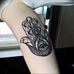 фото хамса оберег тату 03.04.2019 №025 - hamsa charm tattoo - tattoo-photo.ru