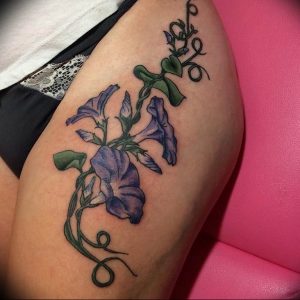 Фото тату цветок колокольчики 15.04.2019 №046 - ideas flower bells tattoo - tattoo-photo.ru