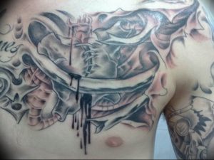 фото биомеханика сердце тату 06.04.2019 №017 - biomechanics heart tattoo - tattoo-photo.ru