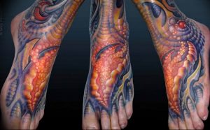 фото биомеханика тату на ноге 06.04.2019 №052 - biomechanics of a tattoo - tattoo-photo.ru