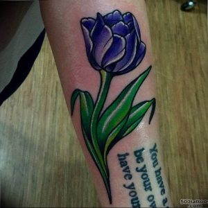 фото вариант тату цветок тюльпана 06.04.2019 №009 - tulip tattoo - tattoo-photo.ru