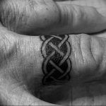фото кельтский оберег тату 03.04.2019 №004 - celtic amulet tattoo - tattoo-photo.ru