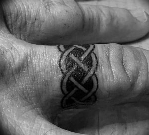 фото кельтский оберег тату 03.04.2019 №004 - celtic amulet tattoo - tattoo-photo.ru
