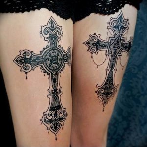 фото крест оберег тату 03.04.2019 №014 - cross charm tattoo - tattoo-photo.ru