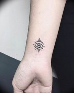 фото маленькие тату обереги 03.04.2019 №004 - small tattoos amulets - tattoo-photo.ru