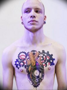 фото мужская тату биомеханика 06.04.2019 №005 - male tattoo biomechani - tattoo-photo.ru