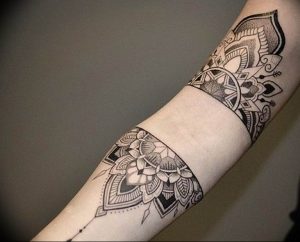 фото оберег мандала тату 03.04.2019 №007 - Mandala tattoos - tattoo-photo.ru
