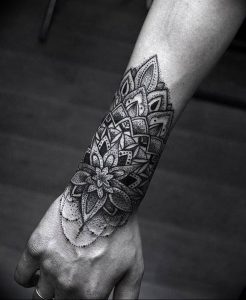 фото оберег мандала тату 03.04.2019 №013 - Mandala tattoos - tattoo-photo.ru