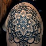 фото оберег мандала тату 03.04.2019 №039 - Mandala tattoos - tattoo-photo.ru