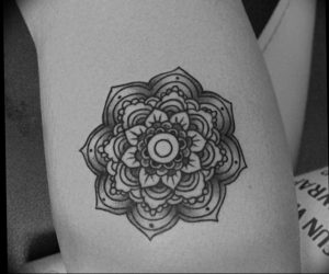 фото оберег мандала тату 03.04.2019 №051 - Mandala tattoos - tattoo-photo.ru