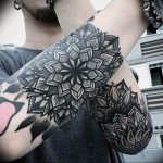 фото оберег мандала тату 03.04.2019 №071 - Mandala tattoos - tattoo-photo.ru