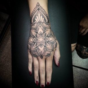 фото оберег мандала тату 03.04.2019 №098 - Mandala tattoos - tattoo-photo.ru