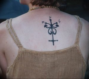 фото руны обереги тату 03.04.2019 №010 - runes amulets tattoo - tattoo-photo.ru