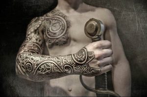 фото скандинавские обереги тату 03.04.2019 №022 - Scandinavian amulets - tattoo-photo.ru