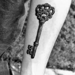 фото тату Ключ 03.05.2019 №010 - tattoo key - tattoo-photo.ru