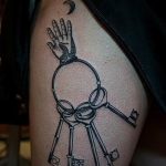 фото тату Ключ 03.05.2019 №061 - tattoo key - tattoo-photo.ru