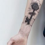 фото тату Ключ 03.05.2019 №105 - tattoo key - tattoo-photo.ru