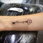 фото тату Ключ 03.05.2019 №127 - tattoo key - tattoo-photo.ru