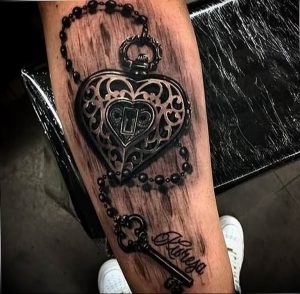 фото тату Ключ 03.05.2019 №256 - tattoo key - tattoo-photo.ru