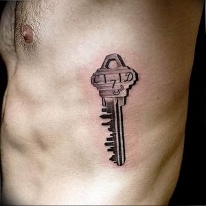 фото тату Ключ 03.05.2019 №270 - tattoo key - tattoo-photo.ru