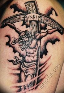 фото тату Распятие 01.05.2019 №012 - crucifix tattoo - tattoo-photo.ru