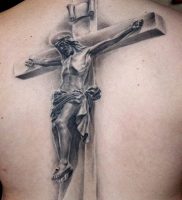 фото тату Распятие 01.05.2019 №043 — crucifix tattoo — tattoo-photo.ru