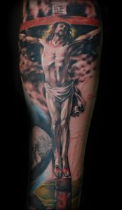 фото тату Распятие 01.05.2019 №046 - crucifix tattoo - tattoo-photo.ru
