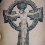 фото тату Распятие 01.05.2019 №057 - crucifix tattoo - tattoo-photo.ru