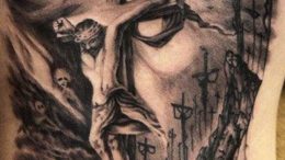 фото тату Распятие 01.05.2019 №082 - crucifix tattoo - tattoo-photo.ru
