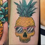 фото тату ананас 24.04.2019 №006 - tattoo pineapple - tattoo-photo.ru