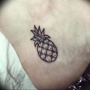 фото тату ананас 24.04.2019 №013 - tattoo pineapple - tattoo-photo.ru