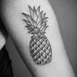 фото тату ананас 24.04.2019 №047 - tattoo pineapple - tattoo-photo.ru