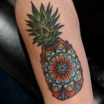 фото тату ананас 24.04.2019 №048 - tattoo pineapple - tattoo-photo.ru