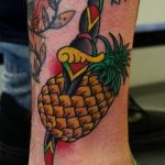 фото тату ананас 24.04.2019 №058 - tattoo pineapple - tattoo-photo.ru