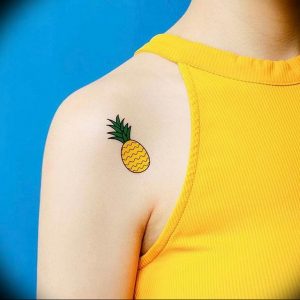 фото тату ананас 24.04.2019 №067 - tattoo pineapple - tattoo-photo.ru