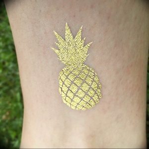 фото тату ананас 24.04.2019 №079 - tattoo pineapple - tattoo-photo.ru