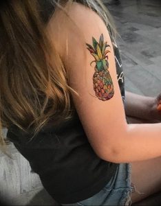 фото тату ананас 24.04.2019 №084 - tattoo pineapple - tattoo-photo.ru