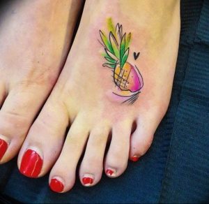 фото тату ананас 24.04.2019 №087 - tattoo pineapple - tattoo-photo.ru