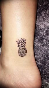 фото тату ананас 24.04.2019 №090 - tattoo pineapple - tattoo-photo.ru