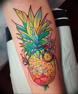 фото тату ананас 24.04.2019 №131 - tattoo pineapple - tattoo-photo.ru