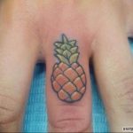 фото тату ананас 24.04.2019 №189 - tattoo pineapple - tattoo-photo.ru